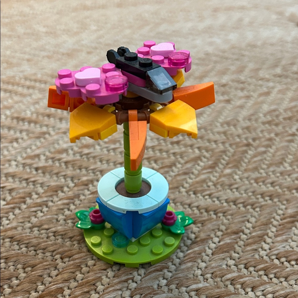 Lego Friends Flower and Butterfly